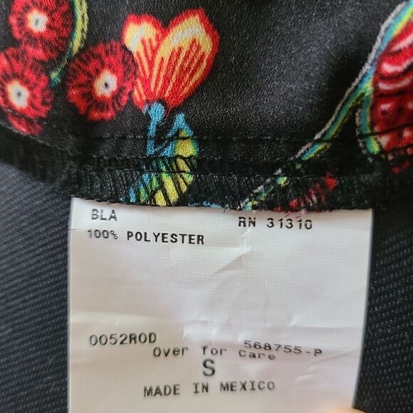 Black Bold Floral Off Shoulder Blouse (NWT) - Picture 12 of 12